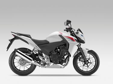 Prova Honda CB500, bicilindrica da 30 con un litro 20