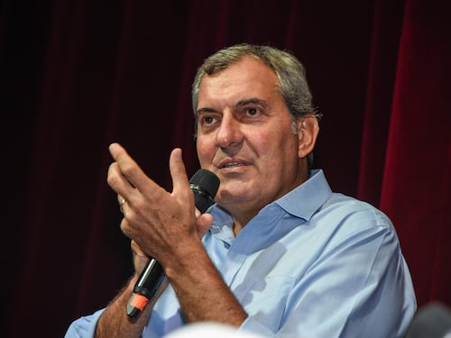 Nel libro di Calabresi, zona San Siro da paura. Anche i filippini in fuga dal quartiere arabo