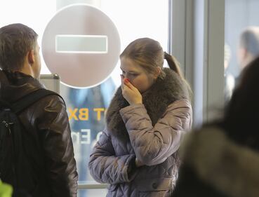 Aereo precipitato in Egitto, il dolore dei famigliari a San Pietroburgo 4