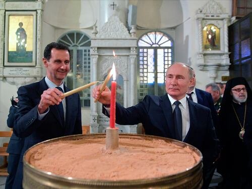 Assad: "Non volevo andarmene. La Siria è in mano ai terroristi"