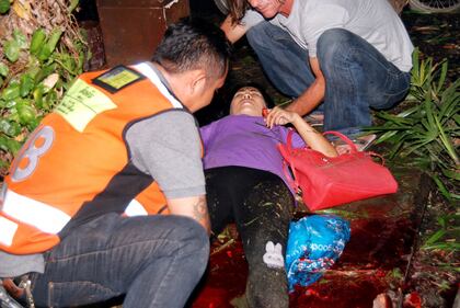 La Thailandia sconvolta dagli attacchi 12