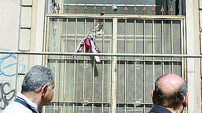 Il Lirico cade a pezzi? Anche la maggioranza
