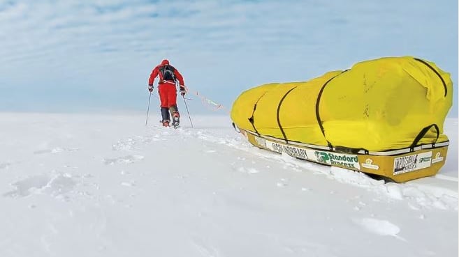 Da solo tra i ghiacci, sopravvive a 50 sotto zero per cinquantaquattro giorni