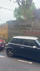 Scritte minatorie contro la Lega e FdI a Milano 4