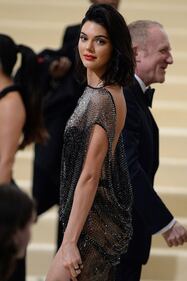 Le trasparenze di Kendall Jenner a New York 1