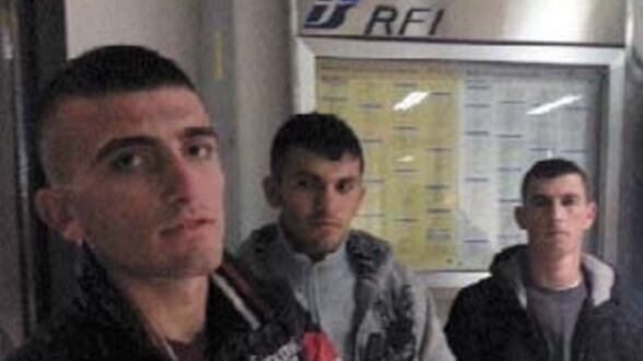 L'Audi gialla: banditi ancora in fuga, ma la polizia fatica ad incriminarli
