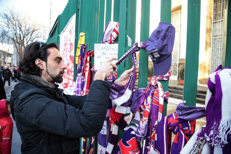 L'ultimo saluto ad Astori: i tifosi della Fiorentina in massa a Coverciano 14
