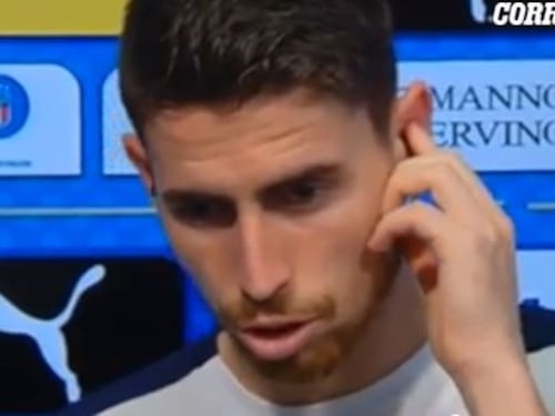 Jorginho avvisa il suo mister: "Se Sarri va alla Juventus tradisce i tifosi del Napoli”