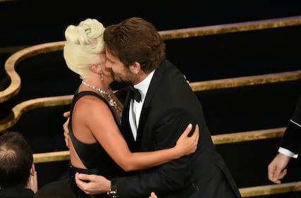  Oscar 2019, l'eleganza di Lady Gaga 10