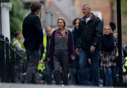 Bridget Jones mamma: Renée Zellweger col pancione sul set 9