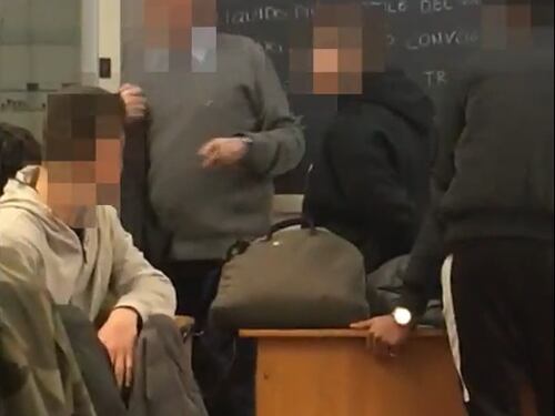 Vicenza, bullismo in classe: minacciato un professore