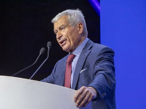 Le spese obbligate si mangiano quasi la metà dei consumi