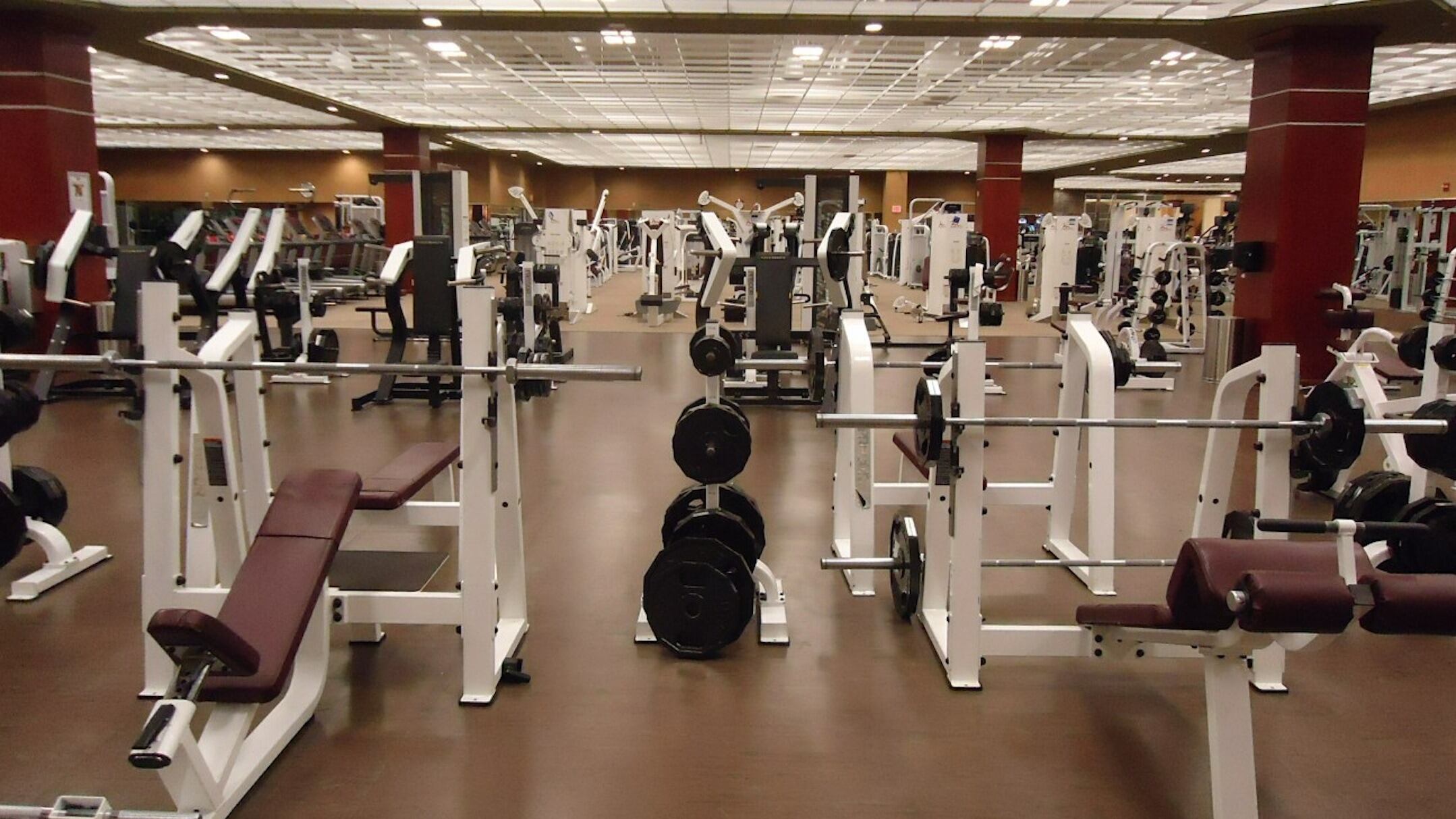Focolaio in palestra, altri due positivi. E per 140 persone scattano i tamponi