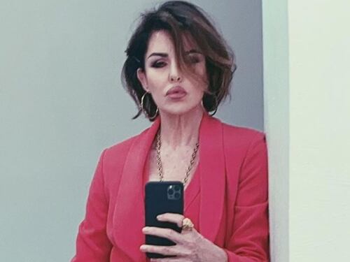 Alba Parietti al GF Vip ma il web si scatena: "Per due soldi passi sopra la volontà di Francesco"