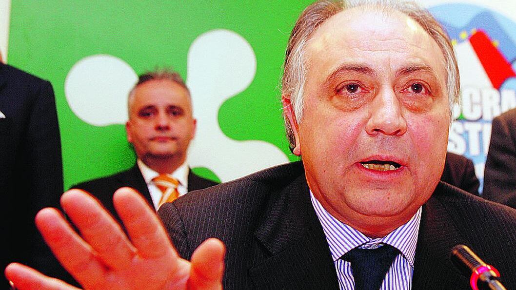 Lo sfogo dell'ex assessore: «Non ho voluto fare l'eroe»