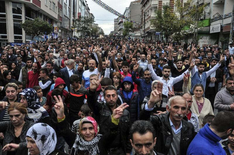 Cordoglio e proteste per i morti di Ankara 6