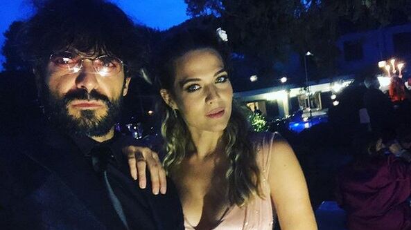 Marco Bocci: "Mia moglie ha le p..., non le manda a dire"