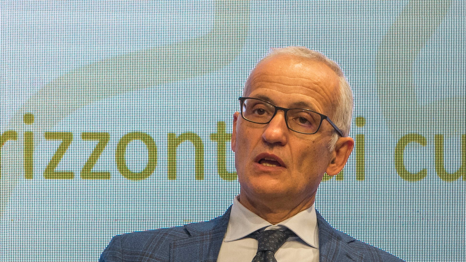 "Si devono praticare cure leggere. Al paziente va dato tempo di recuperare"