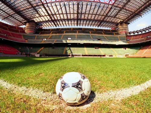 Serie A come negli anni Cinquanta: il calcio al cinema (e a teatro)
