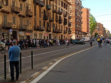 Rissa fra stranieri: terrore a Torino 2