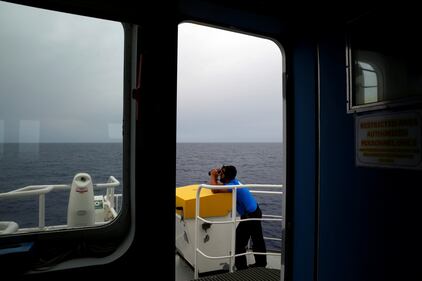Migranti, il lavoro dei soccorritori nel Mediterraneo 17
