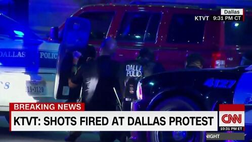 Spari a Dallas, uccisi 4 poliziotti 4