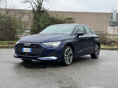 Audi A3 plug-in 2025: guarda la gallery della nuova compatta ibrida 2