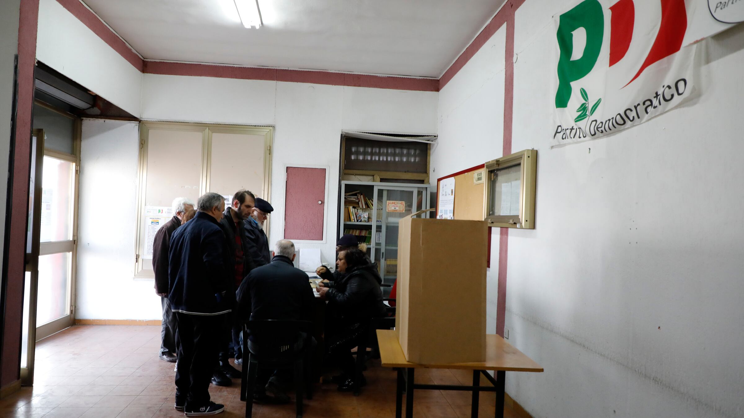 La crisi del Pd di Napoli: non paga gli stipendi ai dipendenti