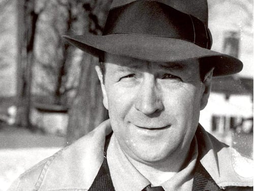 Simenon, scrittore in fuga dall'incubo del fallimento