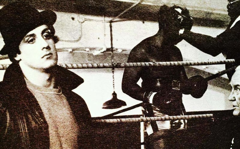 Sylvester Stallone nelle foto di scena di Rocky 1