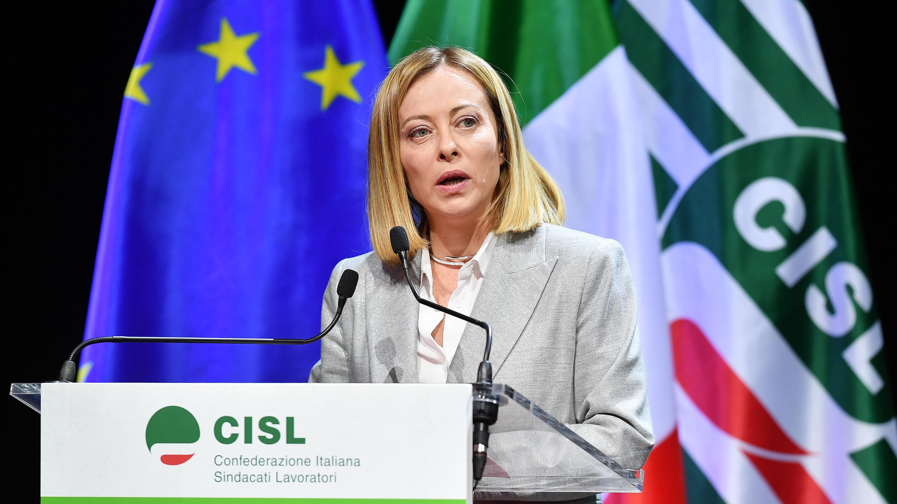 Meloni alla Cisl: "Basta visione conflittuale tossica del sindacato"