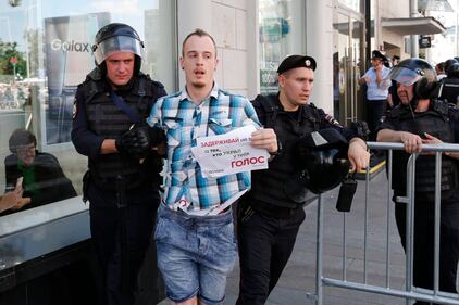 Mosca, 638 manifestanti anti Putin sono stati arrestati 1