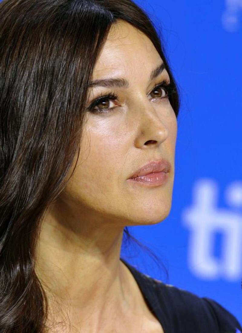 Monica Bellucci sarà bond girl bisex: "Chi dice che sono single?" 14