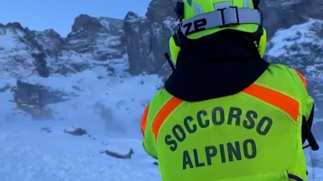 Valanga a Cortina travolge tre sciatori, due sono gravi