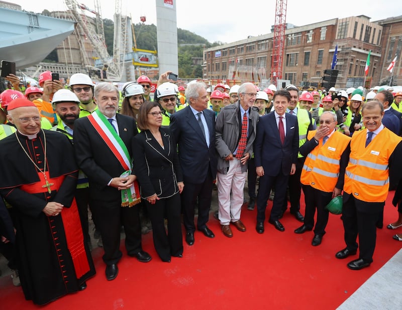 Il "varo ad alta quota" del primo pezzo del Ponte di Genova 11