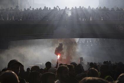 Francia, proteste contro la riforma delle pensioni 3