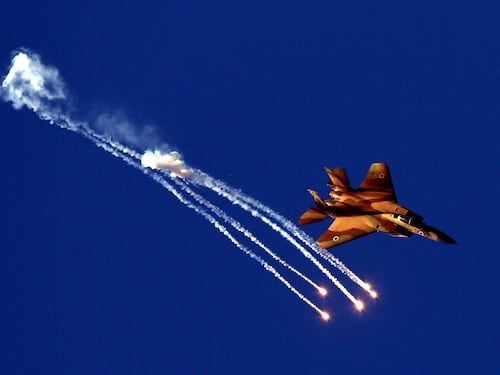 Damasco accusa Israele: raid vicino alla città