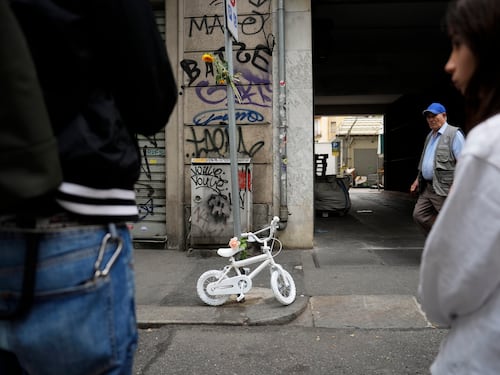Torino choc, muore a 7 anni travolto in bici vicino a scuola