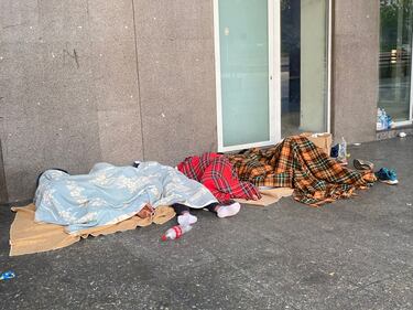Degrado in stazione, Milano Centrale dormitorio a cielo aperto 3
