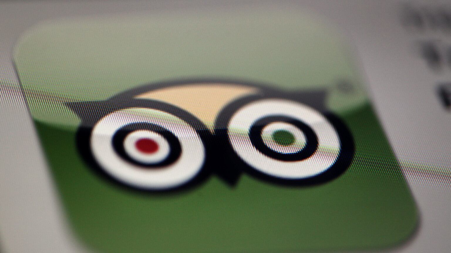 Multa dell'Antitrust a Tripadvisor. Mezzo milione per false recensioni
