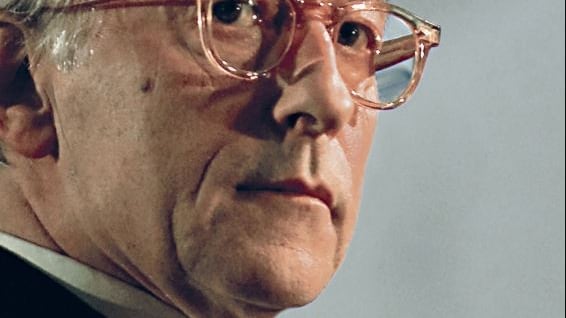 La scrittura, i giornali, il garantismo e i gatti. Vita, battaglie e ricordi dell'"Irriverente" Feltri
