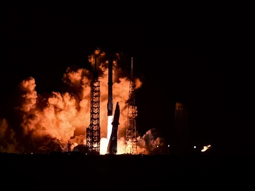 "Impianto atomico sulla Luna": cosa c'è dietro lo strano progetto di Cina e Russia
