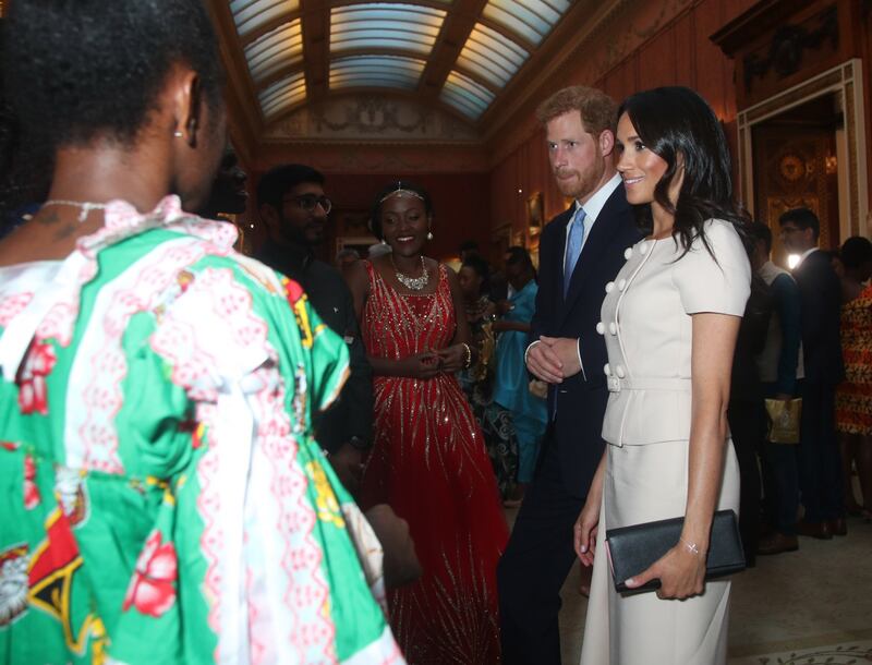 Meghan Markle elegante tra i futuri leader 7