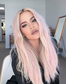 Khloe Kardashian e Kylie Jenner, le foto più sexy 6