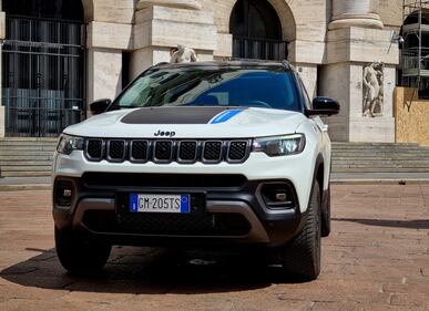 Jeep Compass 4XE, guarda tutte le foto della nostra prova 4