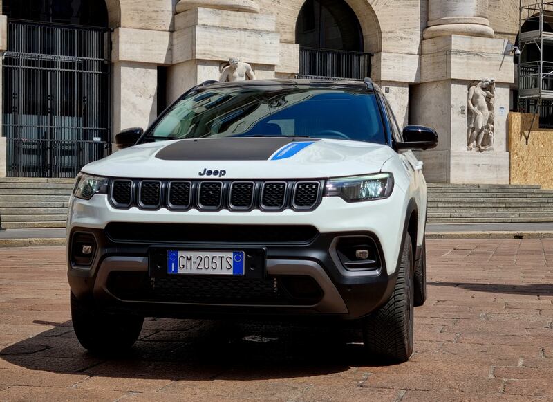 Jeep Compass 4XE, guarda tutte le foto della nostra prova 4