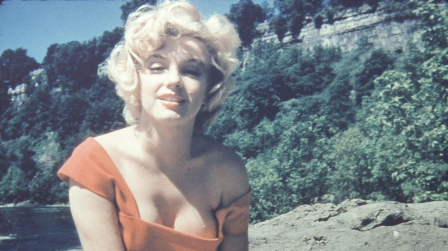 Marilyn Monroe, all'asta i suoi abiti a cifre da capogiro
