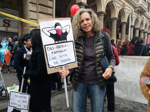Polemica sul tour della Cirinnà nelle scuole: "Così indottrina i ragazzi"