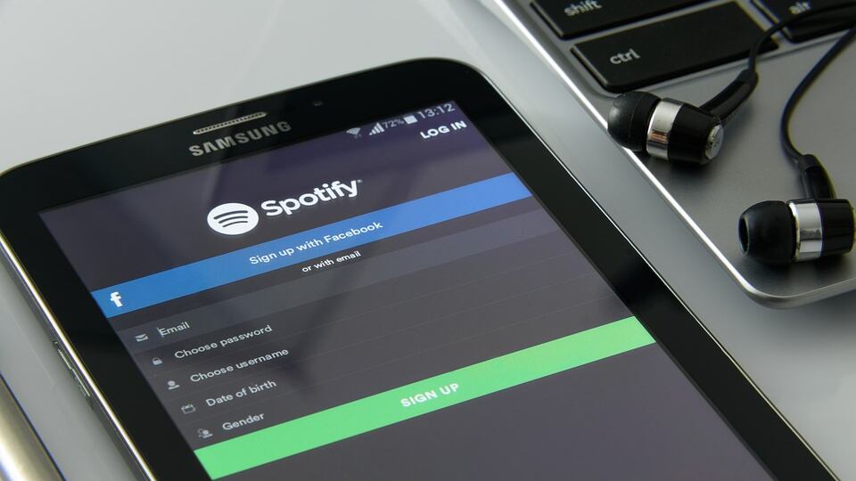 Russia, approvata stretta contro gli smartphone nell'esercito