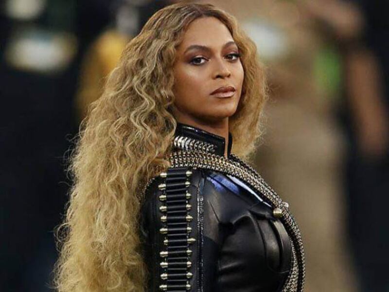 Beyoncé, le foto della sexy artista 1